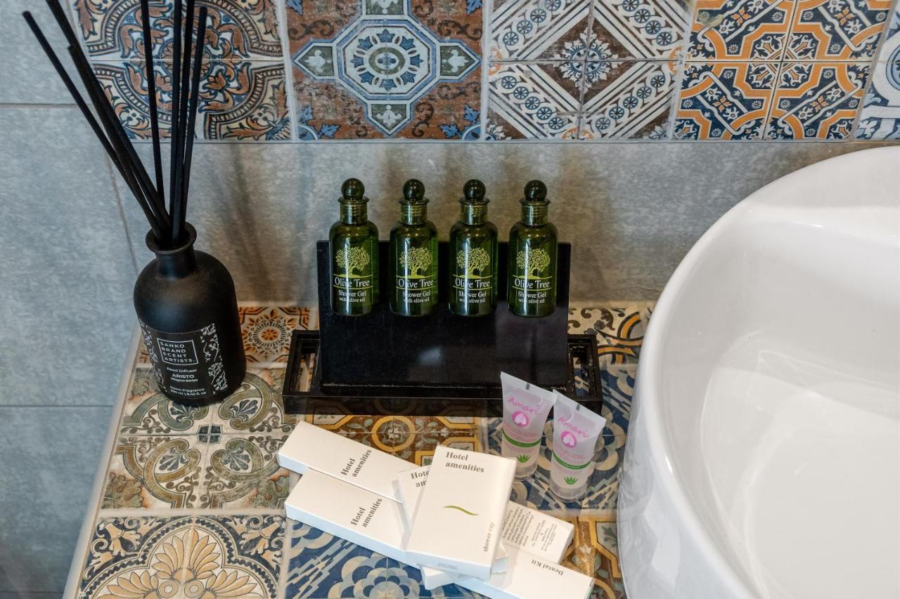 Aeolos Luxury Suites Ateny Zewnętrze zdjęcie