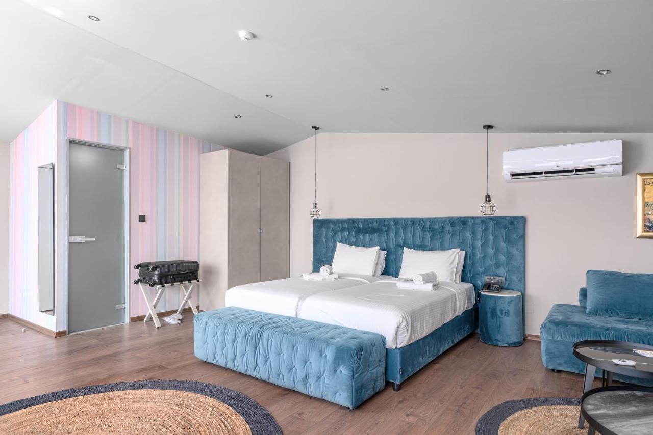 Aeolos Luxury Suites Ateny Zewnętrze zdjęcie